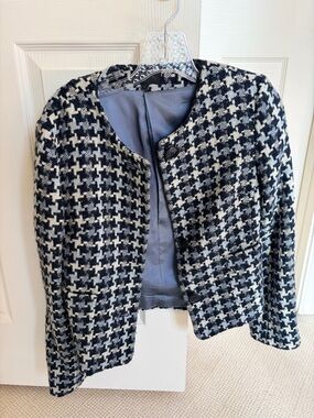 Yu Women’s Blue and White Houndstooth Wool Jacket